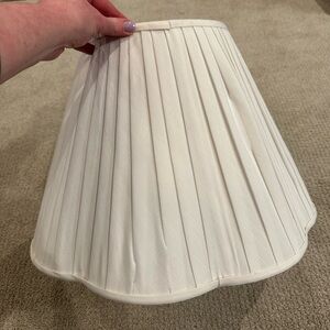 Vintage White Pleated Scalloped Lampshade
